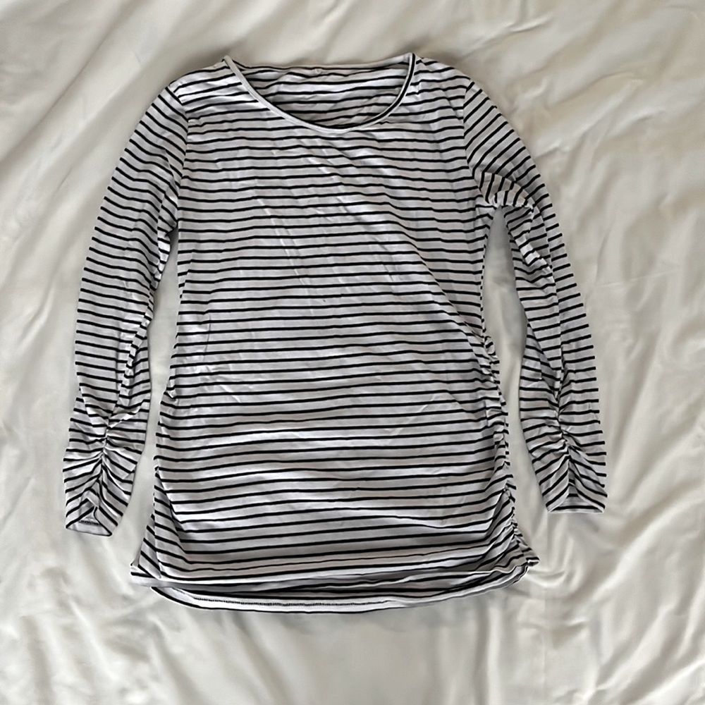 Size L Maternity long sleeve
